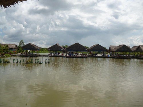 hồ câu an bình